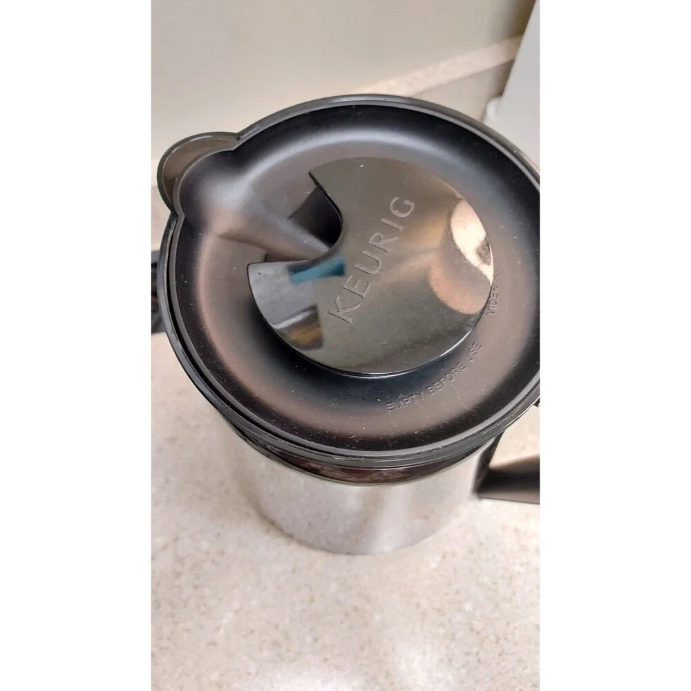 KEURIG 2.0 K-CARAFE -THERMAL COFFEE POT BLACK/SILVER‎ HANDLE - 12 CUP